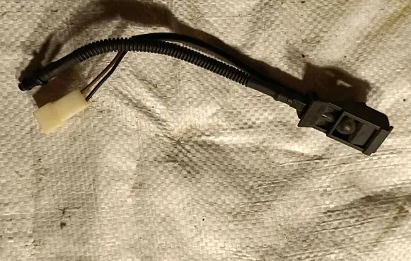 Windshield washer spray nozzle
