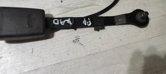 Renault Kadjar Front seatbelt buckle 8V471A