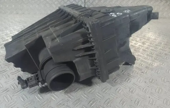 Volkswagen Multivan T5 Air filter box 7H0129601P 7H0129607L 7H0129620