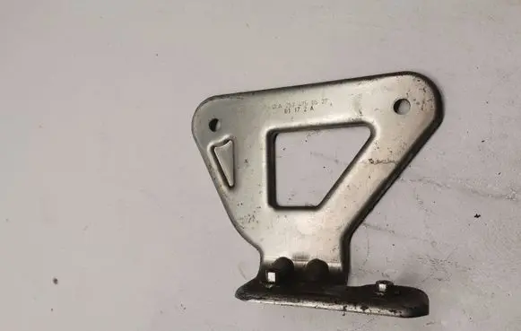 Mercedes-Benz GLC X253 C253 AdBlue Liquid tank holder A2534750527