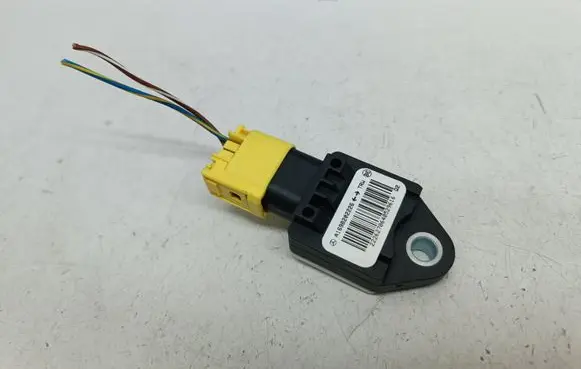 Mercedes-Benz A W169 Airbag deployment crash/impact sensor A1698202226 1698202226