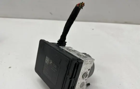 BMW 2 F46 ABS Pump 7915657