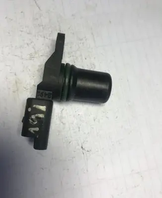 Renault Scenic II - Grand scenic II Camshaft position sensor 8200033686
