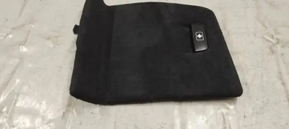 BMW 4 F36 Gran coupe Trunk/boot lower side trim panel 7337229