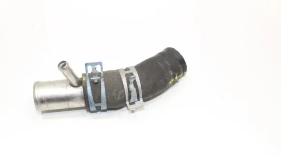 Toyota Auris 150 Engine coolant pipe/hose