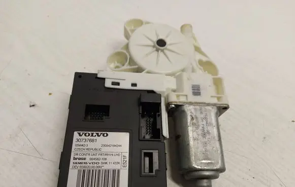 Volvo S40 Front door window regulator motor 30737681 5WK11433K 994582108