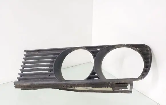 Under headlight/headlamp trim