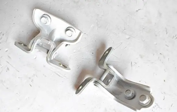 KIA Soul Tailgate hinge 