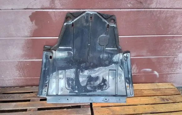 Renault Laguna II Engine splash shield/under tray 8200009625 8200009626 8200001280