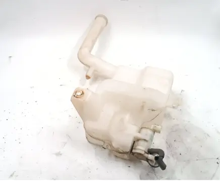 Windshield washer fluid reservoir/tank