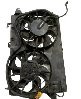 Ford Mondeo MK II Radiator cooling fan shroud