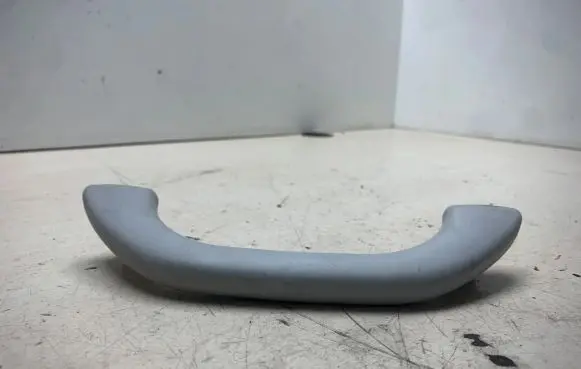 Volkswagen PASSAT B5.5 Front interior roof grab handle 3B0857607
