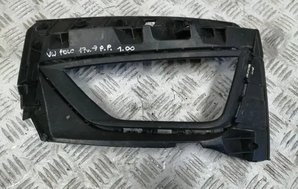 Volkswagen Polo VI Front fog light trim/grill 2GS853666A