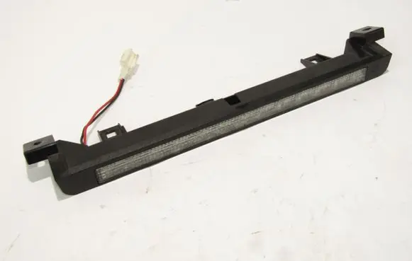 Nissan Almera Tino Third/center stoplight 26590BU000