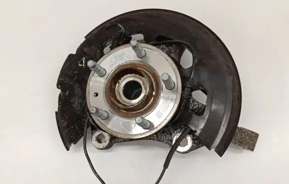 Front wheel hub
