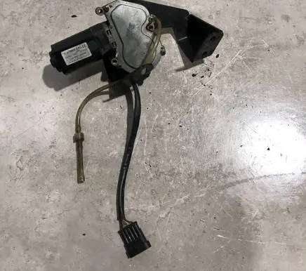 Microcar M.GO Front wiper linkage and motor M67008508