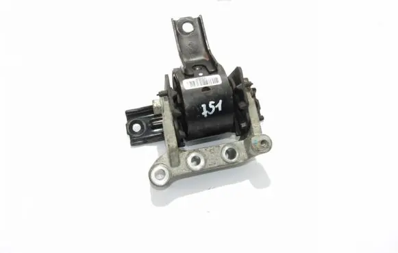 Dodge Caliber Engine mount bracket