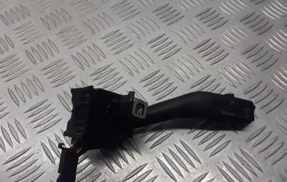 Audi A3 S3 8P Wiper control stalk 1K0953519A