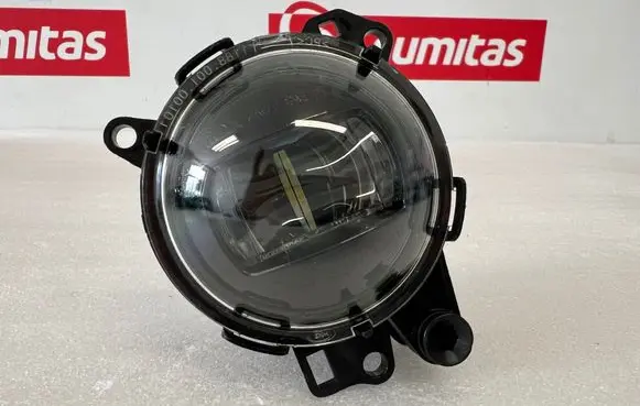 Land Rover Defender Front fog light L8B215201 T4UVB