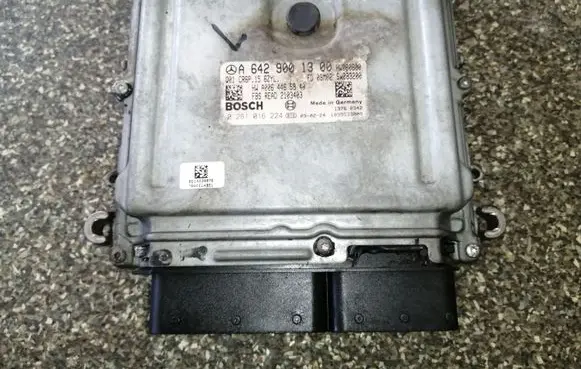 Mercedes-Benz E W211 Engine control unit/module A6429001300 0281016224