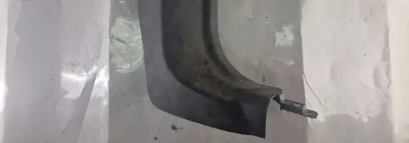 Foot area side trim