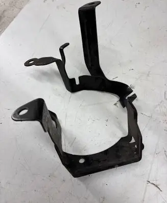 Volkswagen Polo V 6R Power steering pump mounting bracket 6R0423845