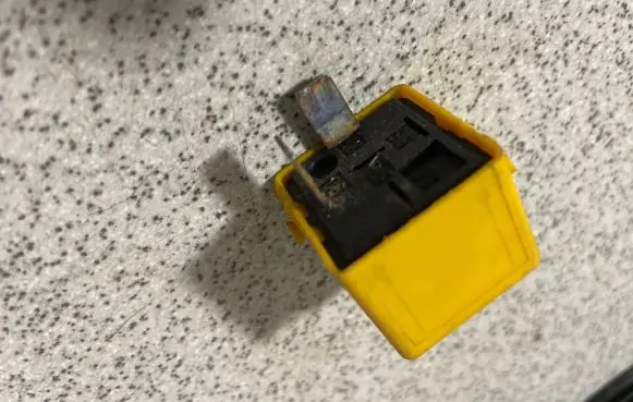 BMW 5 E34 Other relay 8366282