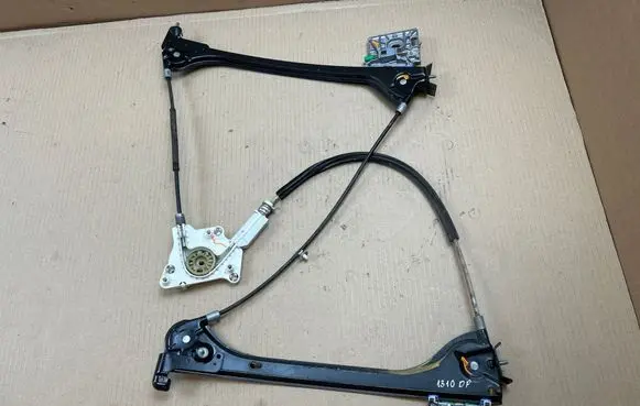 Mercedes-Benz SLK R171 Front door electric window regulator A1717200446