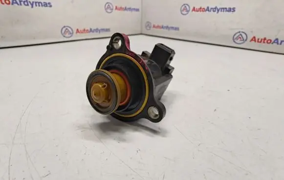 BMW 5 F10 F11 Turbo solenoid valve 7601058 11657601058