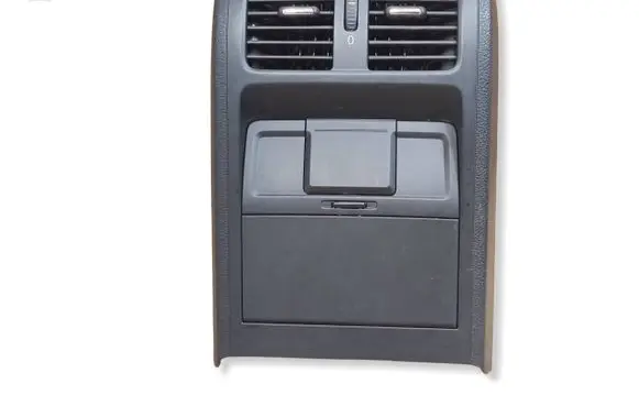 Volkswagen PASSAT B6 Rear air vent grill 3C0863615