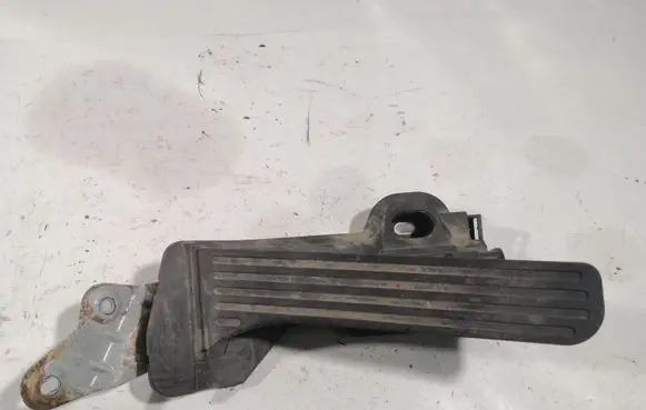 Volkswagen PASSAT B7 Accelerator throttle pedal 1K2723503AJ 3C2721187C