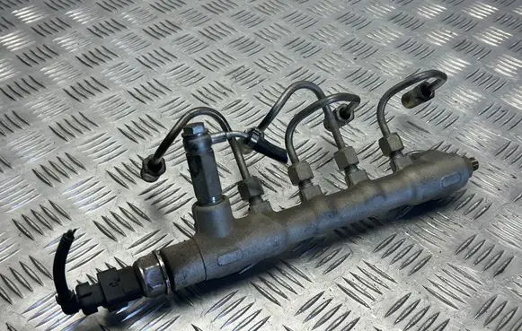 Opel Mokka Fuel main line pipe