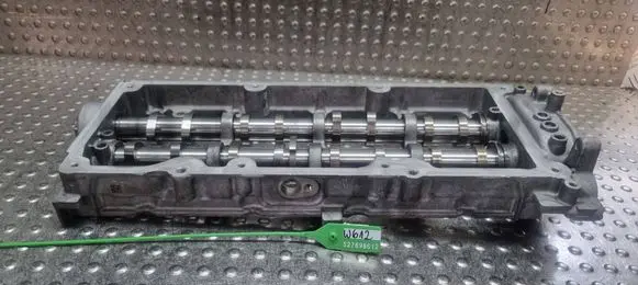 Volkswagen Touran II Camshaft S27698612 05L103308P 05L103308L