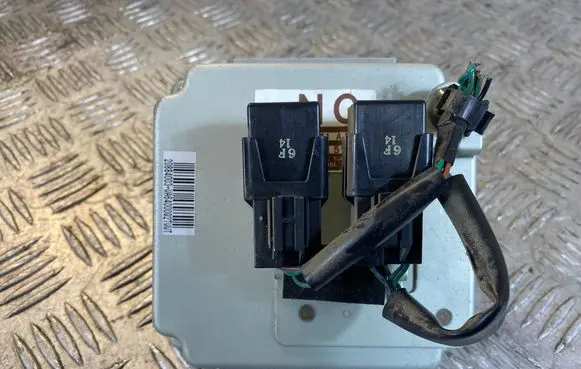 Subaru Legacy Gearbox control unit/module 31711AJ822 A64000Q2T
