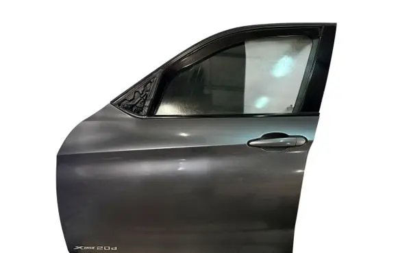 BMW X1 E84 Front door 41009628745 9628745