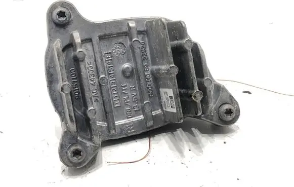 Volkswagen Golf VIII Voltage converter/converter module 5H0998478A