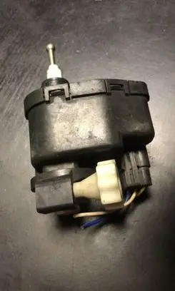 Hyundai Accent Headlight level adjustment motor 00437529