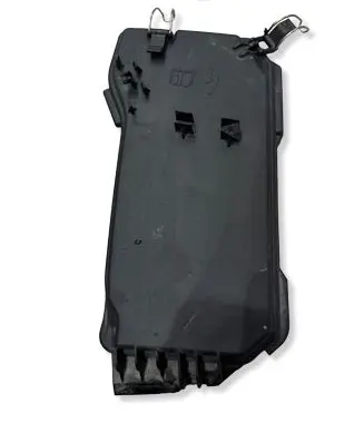 Mercedes-Benz C W204 Fuse box cover A2045400082 2045400082