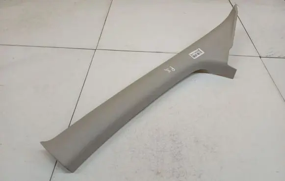 Ford Focus (C) pillar trim 4M51A03199A