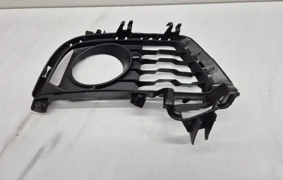 BMW 3 GT F34 Front bumper lower grill 8057324 51118057324