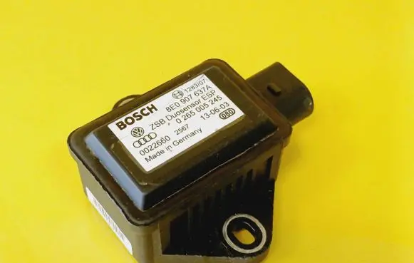 Audi A4 S4 B6 8E 8H ESP acceleration yaw rate sensor 8E0907637A 0265005245