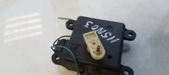 Nissan Terrano Air flap motor/actuator 3J29030820