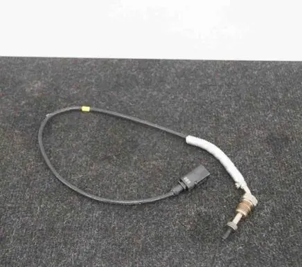 Volkswagen Beetle A5 Oil temperature sensor 04L906088AR