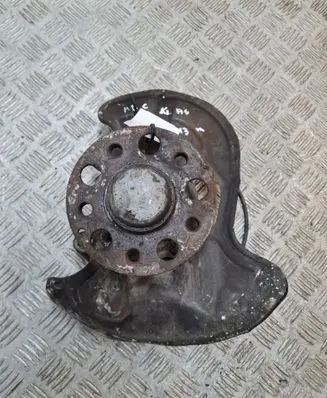 Mercedes-Benz C W204 Front wheel hub 