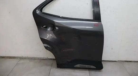 Toyota Yaris Cross Rear door 