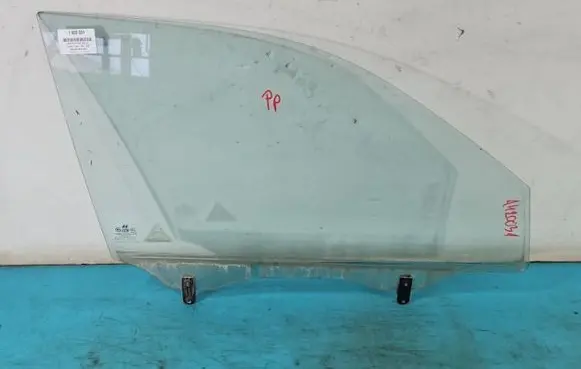 Hyundai Tucson JM Front door window glass four-door IMPRK1420031