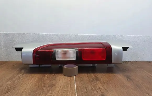 Renault Trafic III (X82) Rear/tail lights 265504656R