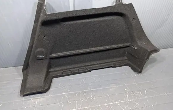 Bedford Astra Tailgate/trunk side cover trim 
