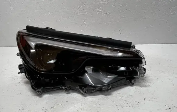Lexus LBX Headlight/headlamp 8110552Q30 81105-52Q30