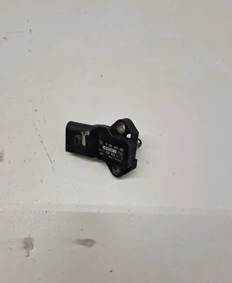 Audi A4 S4 B7 8E 8H Air pressure sensor 038906051C 0281002401
